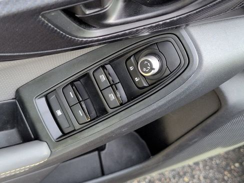 Used 2023 Subaru Crosstrek 2.5i Sport AWD/4WD image 16