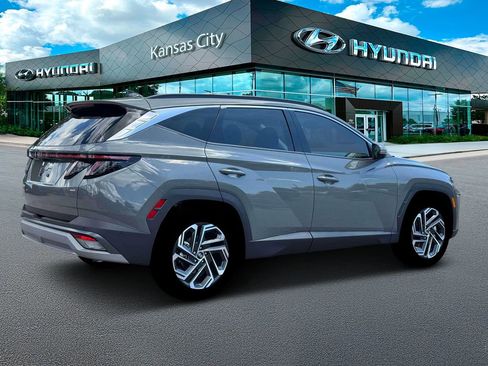 New 2026 Hyundai Tucson Limited image 8
