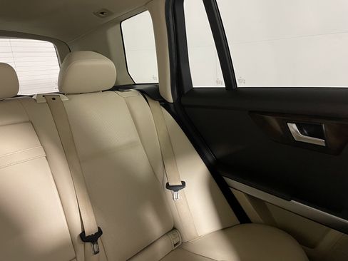 Used 2015 Mercedes-Benz GLK 350 4MATIC image 15