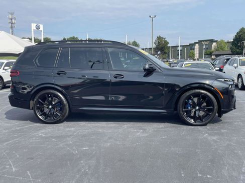 Used 2026 BMW X7 xDrive40i w/ M Sport Package AWD/4WD image 8