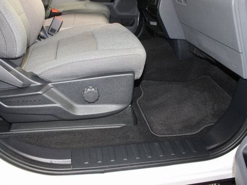 Certified 2024 Ford F150 XLT image 11