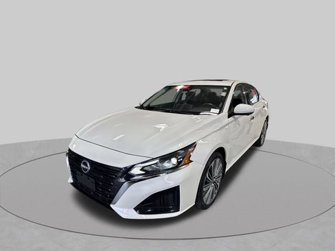 Certified 2023 Nissan Altima 2.5 SL AWD/4WD image 33