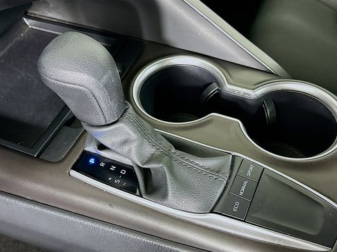 Used 2024 Toyota Camry LE image 23