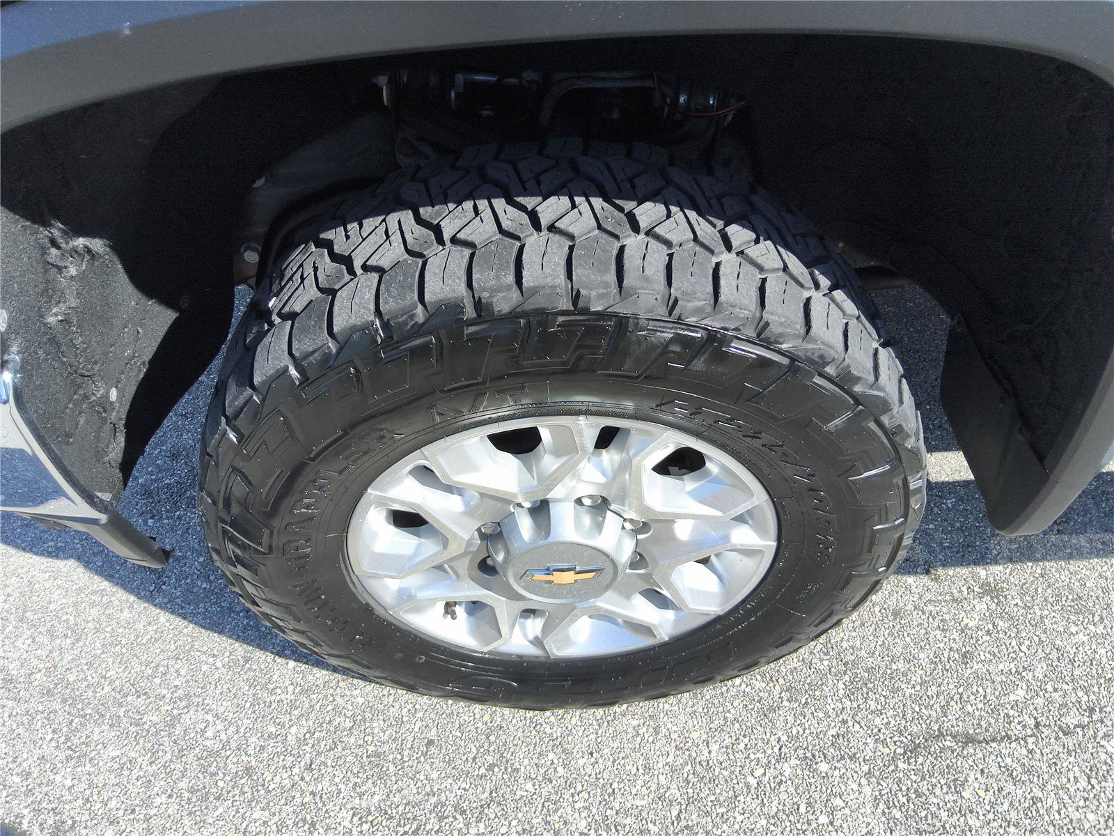 Used 2022 Chevrolet Silverado 2500 LT w/ Convenience Package AWD/4WD image 10