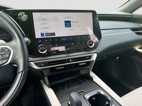 Used 2025 Lexus RX 350 FWD image 29
