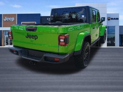 Used 2026 Jeep Gladiator Sport AWD/4WD image 5