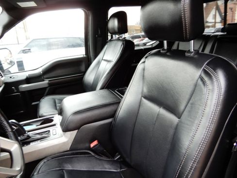 Used 2019 Ford F150 Lariat w/ Equipment Group 502A Luxury image 13