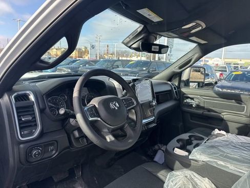 Used 2025 RAM 2500 Big Horn image 6