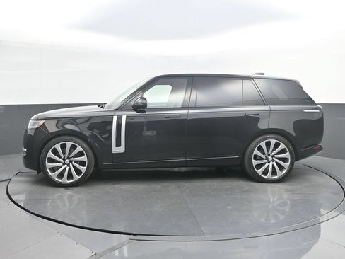 Used 2025 Land Rover Range Rover Long Wheelbase Autobiography AWD/4WD image 2