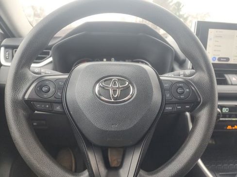 Used 2024 Toyota RAV4 XLE image 22