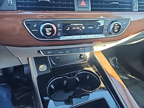 Used 2023 Audi A4 2.0T Premium w/ Convenience Package image 23