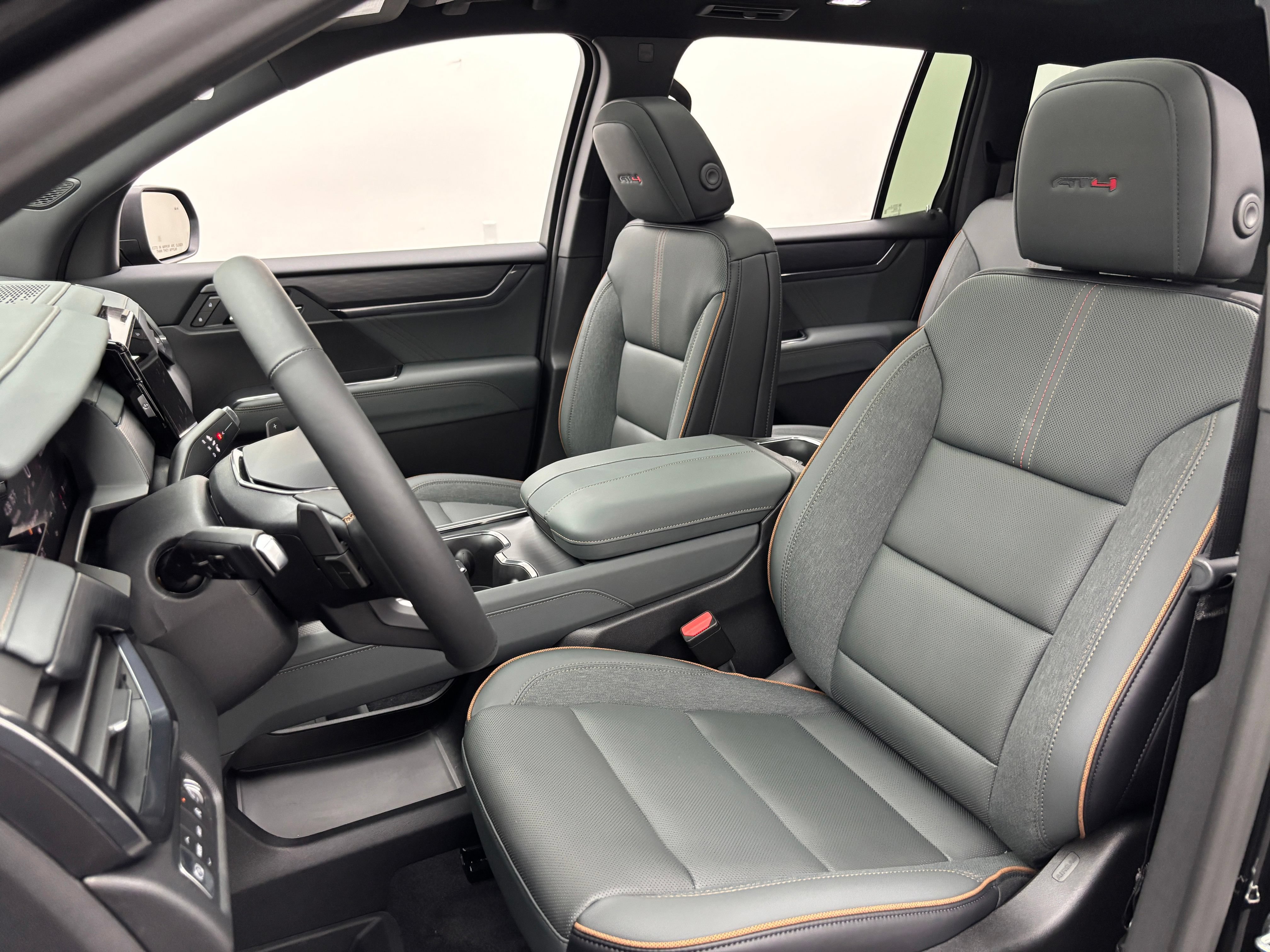 New 2026 GMC Acadia AT4 w/ Luxury Package AWD/4WD image 20