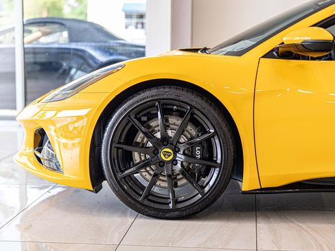 Used 2025 Lotus Emira RWD image 8