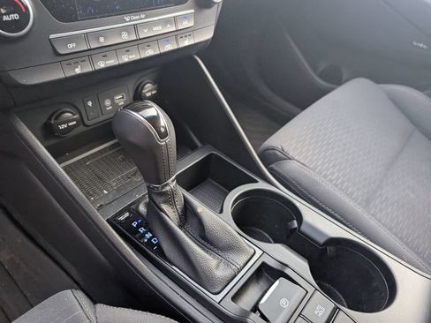 Used 2020 Hyundai Tucson Sport FWD image 42