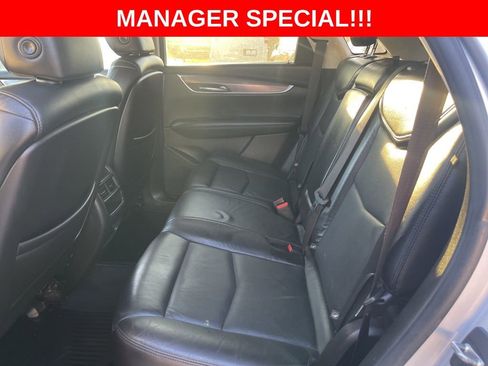 Used 2019 Cadillac XT5 Luxury image 12