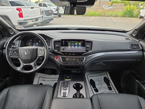 Used 2025 Honda Passport EX-L image 4
