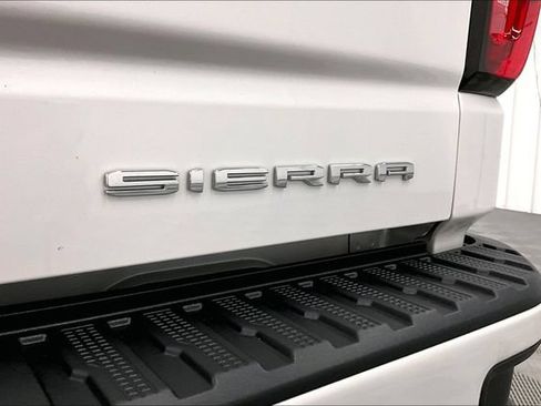 Used 2023 GMC Sierra 1500 Denali w/ Denali Reserve Package AWD/4WD image 9