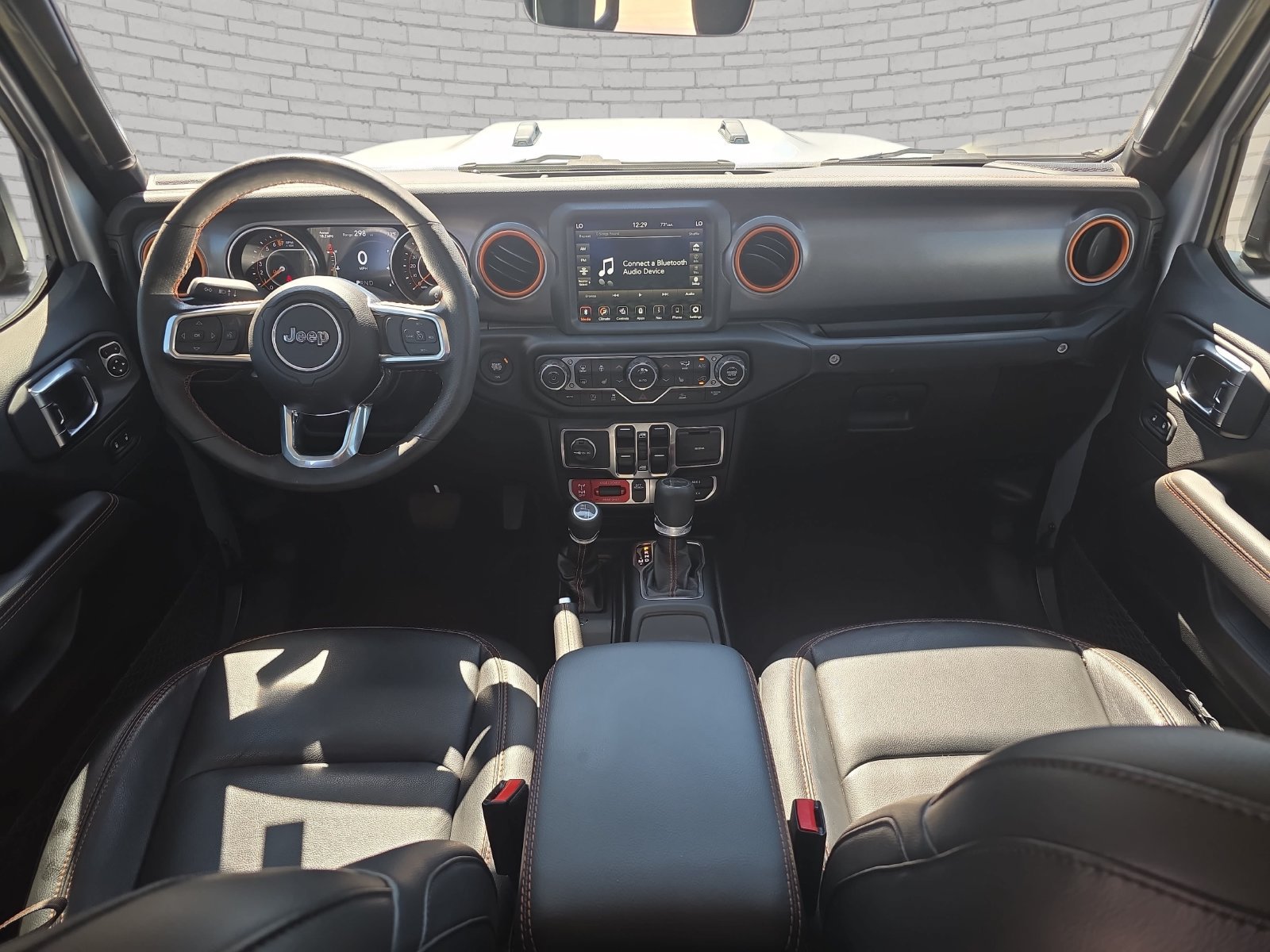 Used 2023 Jeep Gladiator Mojave w/ LED Lighting Group AWD/4WD image 10