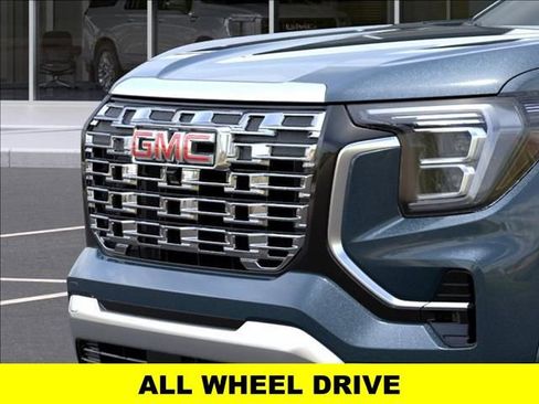 New 2026 GMC Terrain Denali w/ LPO, Floor Liner Package image 13