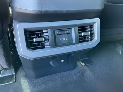 Certified 2025 Ford F250 Lariat w/ Chrome Package AWD/4WD image 37