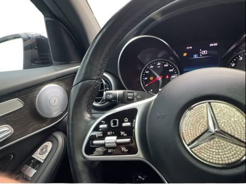 Used 2020 Mercedes-Benz GLC 300 4MATIC w/ Parking Assistance Package image 40