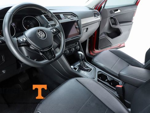 Used 2021 Volkswagen Tiguan SE image 57