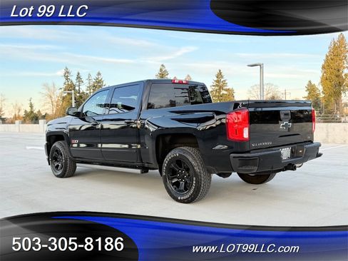 Used 2018 Chevrolet Silverado 1500 LTZ Z71 w/ Midnight Edition image 9
