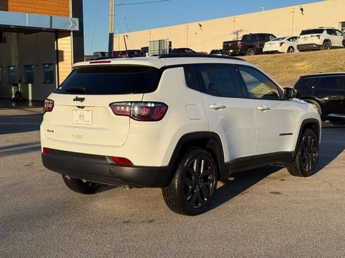 New 2026 Jeep Compass Latitude AWD/4WD image 3