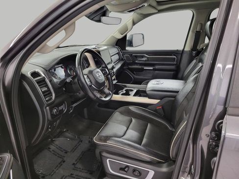 Used 2022 RAM 1500 Laramie AWD/4WD image 9