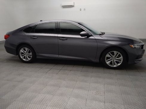 Used 2018 Honda Accord LX image 11