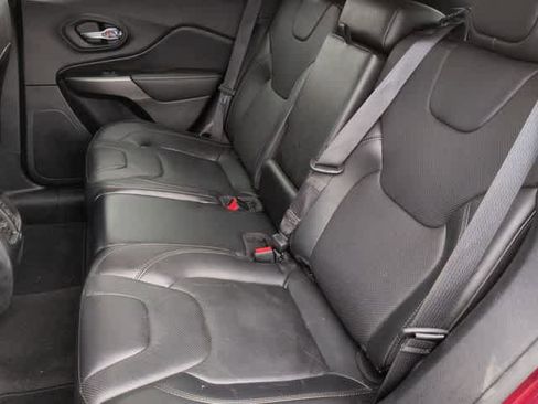 Used 2020 Jeep Cherokee Limited AWD/4WD image 17