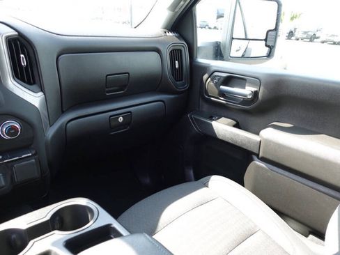 Used 2025 Chevrolet Silverado 2500 Custom w/ Custom Convenience Package AWD/4WD image 40
