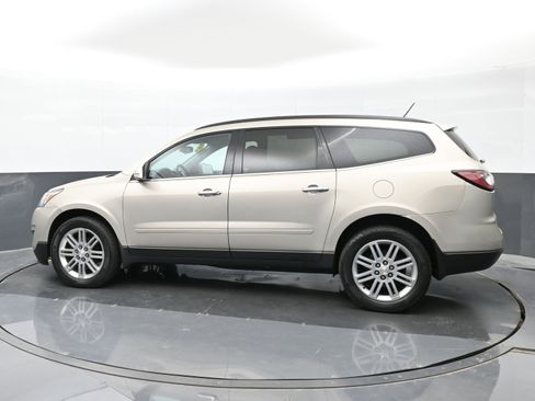 Used 2015 Chevrolet Traverse LT w/ Style and Technology Package AWD/4WD image 9