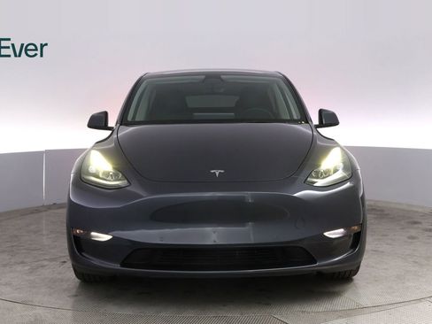 Used 2022 Tesla Model Y Performance image 12
