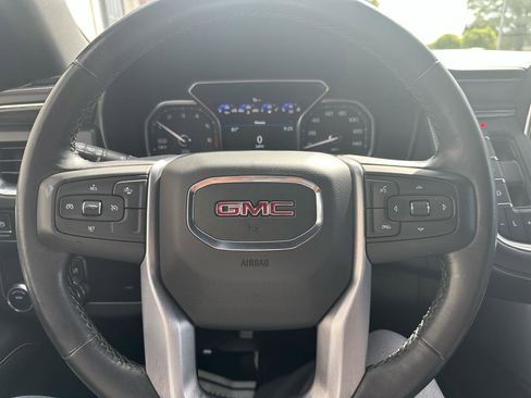 Used 2021 GMC Yukon SLT image 9