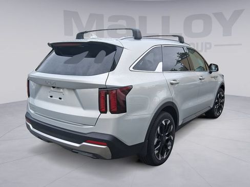 Used 2026 Kia Sorento EX FWD image 5