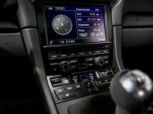 Used 2014 Porsche 911 Carrera 4S image 13