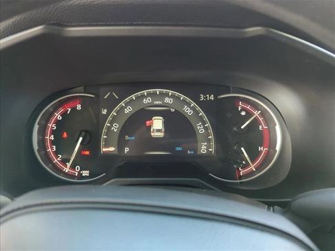 Certified 2025 Toyota RAV4 LE FWD image 17
