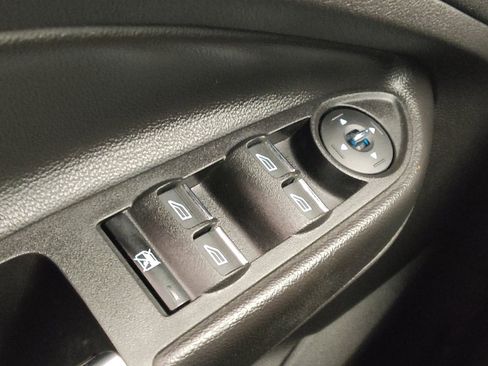 Used 2015 Ford Escape Titanium w/ Equipment Group 301A FWD image 27