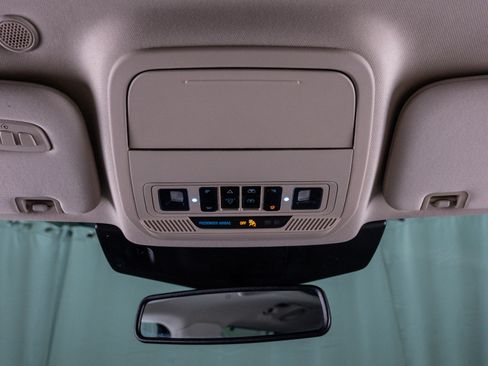 Used 2023 Ford Explorer Platinum w/ Technology Package image 27