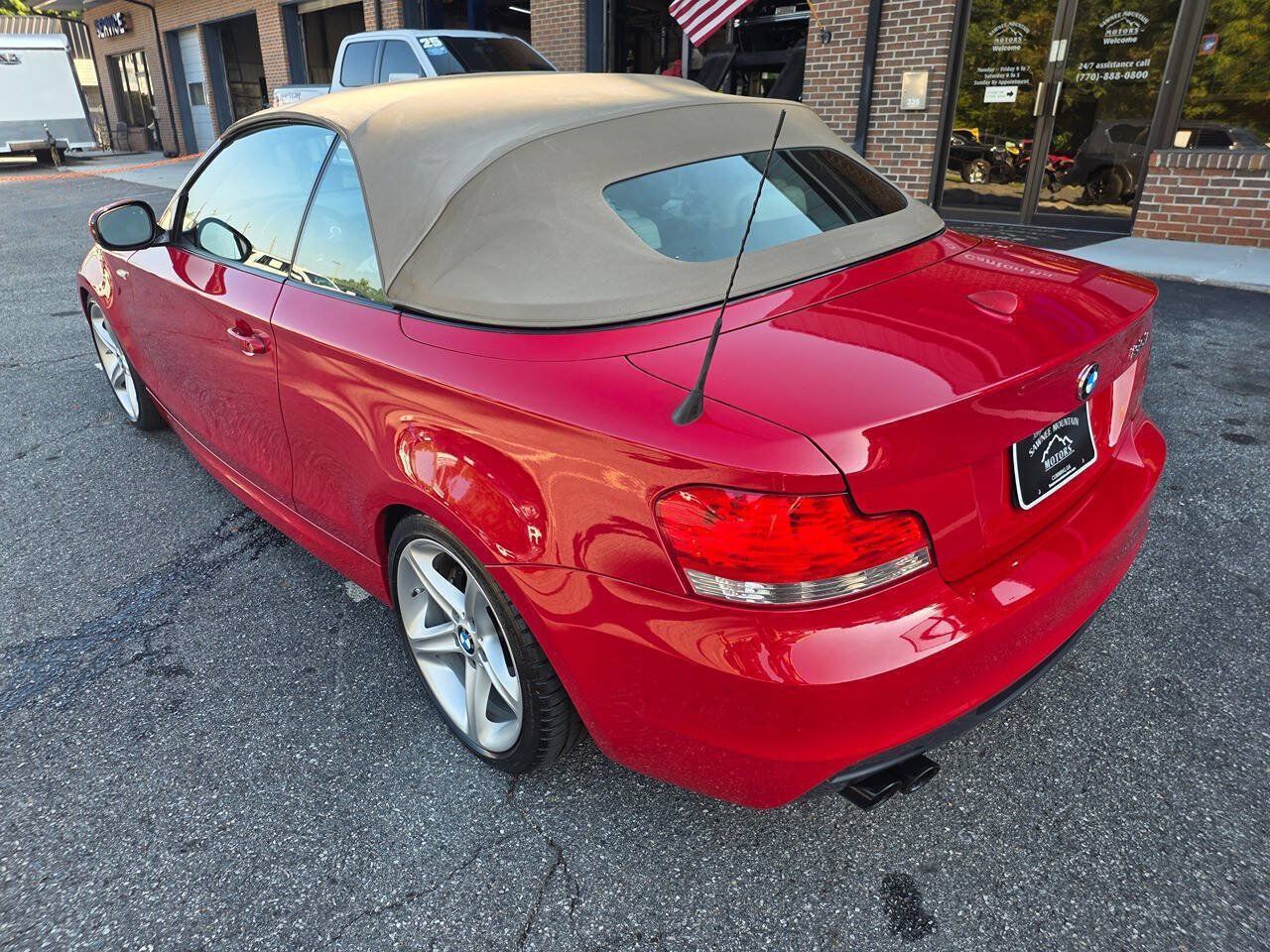 Used 2011 BMW 135i Convertible RWD image 6