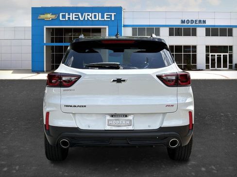 Used 2025 Chevrolet TrailBlazer RS w/ Convenience Package FWD image 4