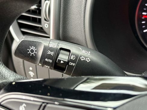 Used 2020 Kia Sportage LX image 39