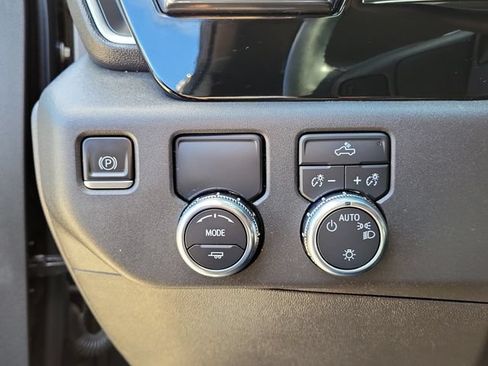 Used 2023 GMC Sierra 1500 SLE RWD image 19