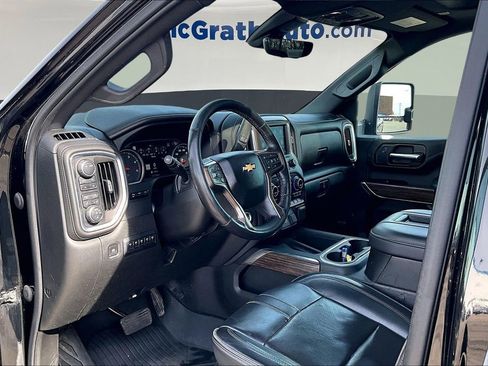 Used 2022 Chevrolet Silverado 3500 High Country w/ Z71 Off-Road Package image 16