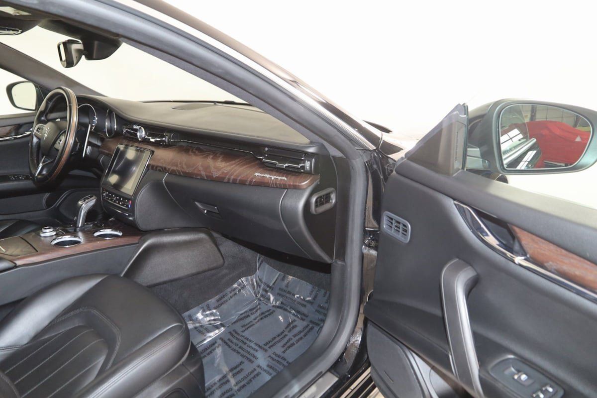 Used 2020 Maserati Quattroporte S Q4 AWD/4WD image 36