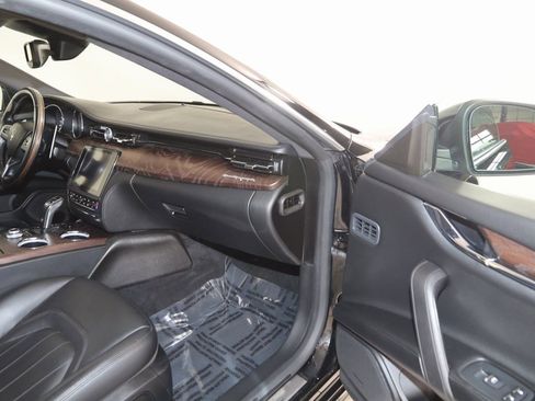 Used 2020 Maserati Quattroporte S Q4 AWD/4WD image 36