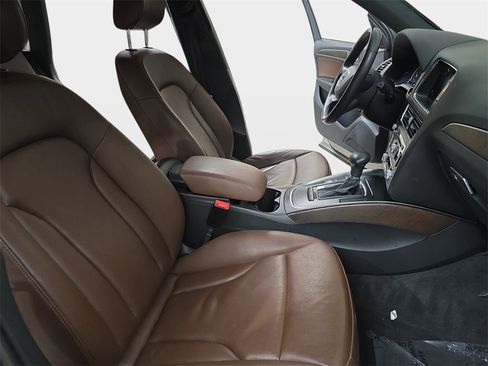 Used 2015 Audi Q5 2.0T Premium Plus w/ Premium Plus Package image 12