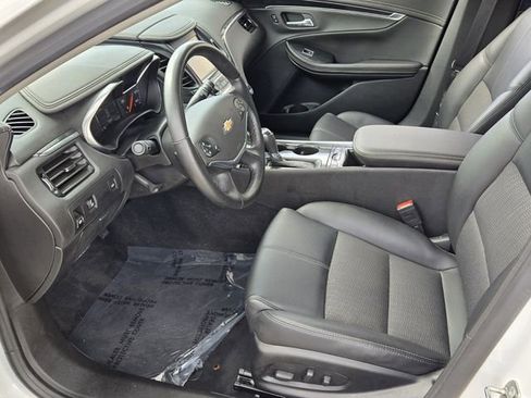 Used 2020 Chevrolet Impala LT w/ LT Convenience Package FWD image 10