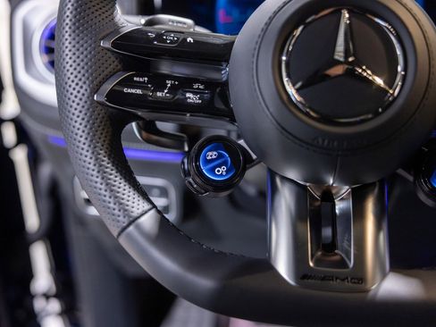 Used 2025 Mercedes-Benz G 63 AMG 4MATIC image 40